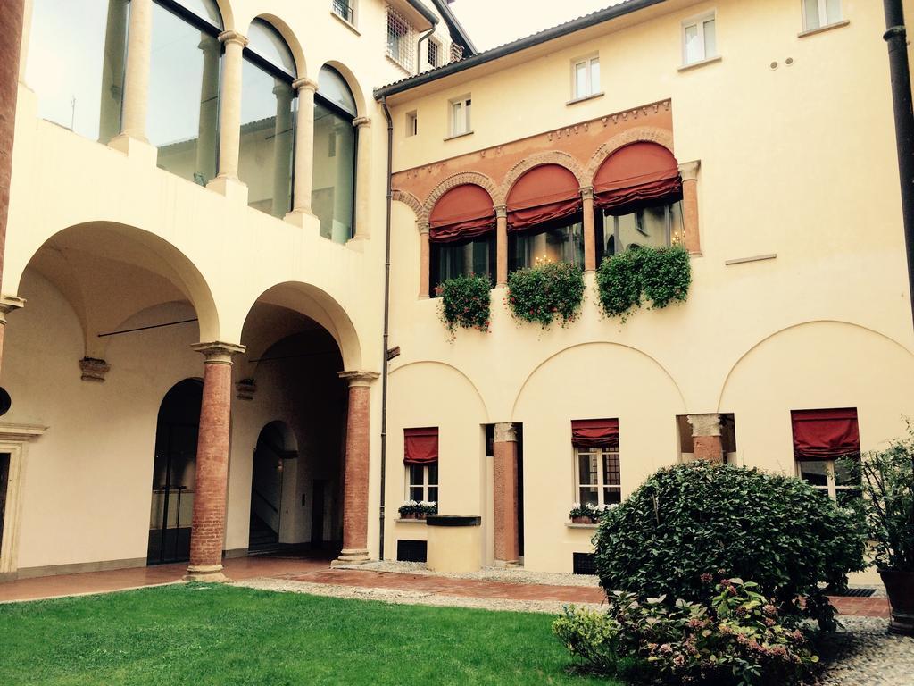 Apartamento Tl Palazzo Fantuzzi Bolonia Habitación foto